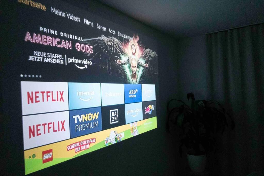 Luxury Home Cinema 2R Apt + Balcony / 65M² لبسيا المظهر الخارجي الصورة